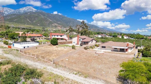 5328 Ranch Gate Road, Alta Loma, CA 91701