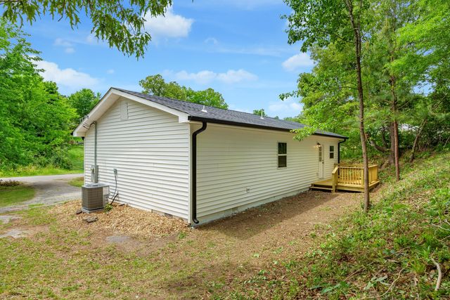 2606 Pine Drive SE, Cleveland, TN 37323