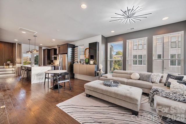 1605 Cannon View Lane, Charlotte, NC 28208
