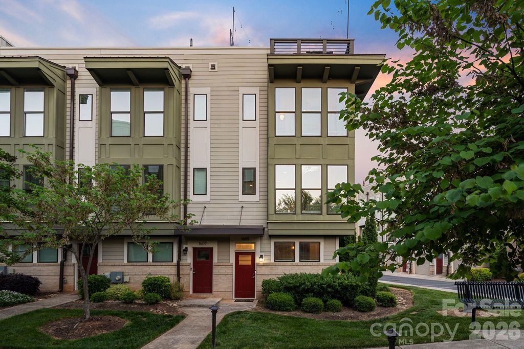 1605 Cannon View Lane, Charlotte, NC 28208