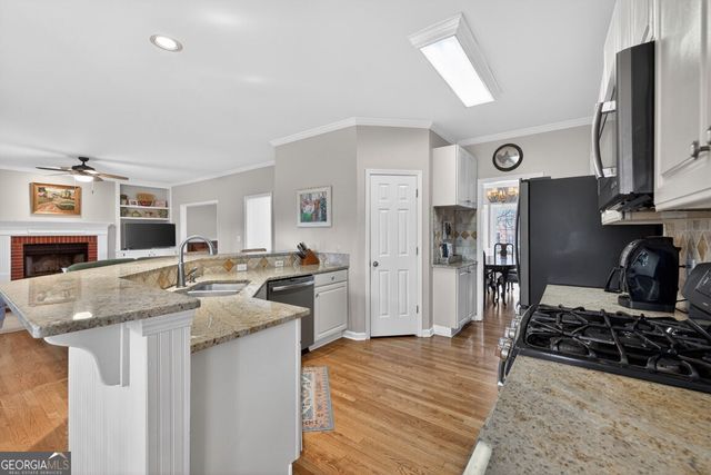 1315 Amberwood Drive, Woodstock, GA 30189