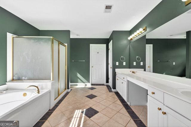 1315 Amberwood Drive, Woodstock, GA 30189