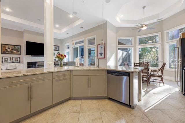 21 Hunting Ct, Bluffton, SC 29910