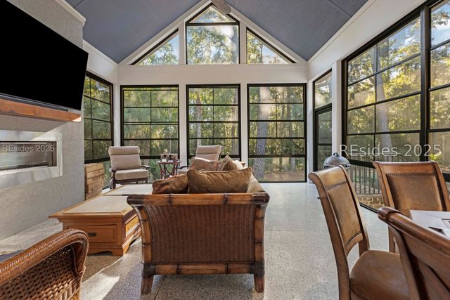 21 Hunting Ct, Bluffton, SC 29910