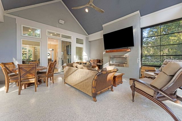 21 Hunting Ct, Bluffton, SC 29910