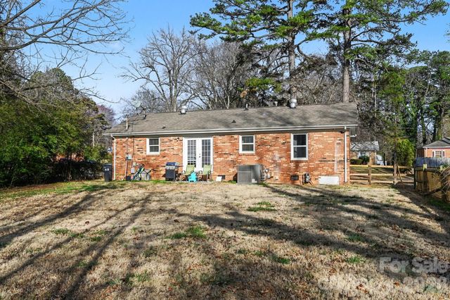 537 Kentbrook Drive, Charlotte, NC 28213