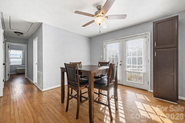 537 Kentbrook Drive, Charlotte, NC 28213