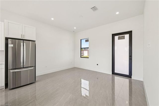 4402 E 19th ST, Lehigh Acres, FL 33972