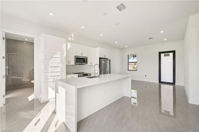 4402 E 19th ST, Lehigh Acres, FL 33972