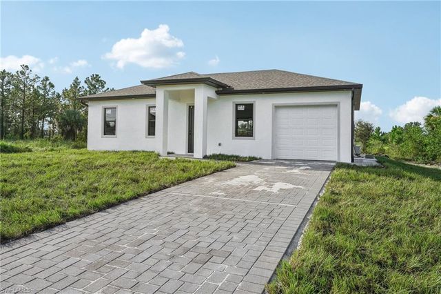 4402 E 19th ST, Lehigh Acres, FL 33972