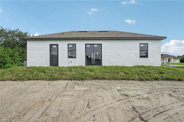 4402 E 19th ST, Lehigh Acres, FL 33972