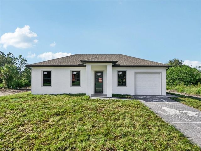 4402 E 19th ST, Lehigh Acres, FL 33972