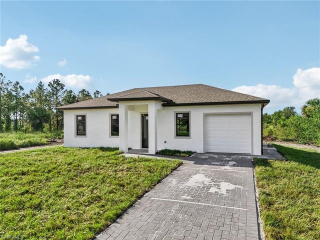4402 E 19th ST, Lehigh Acres, FL 33972