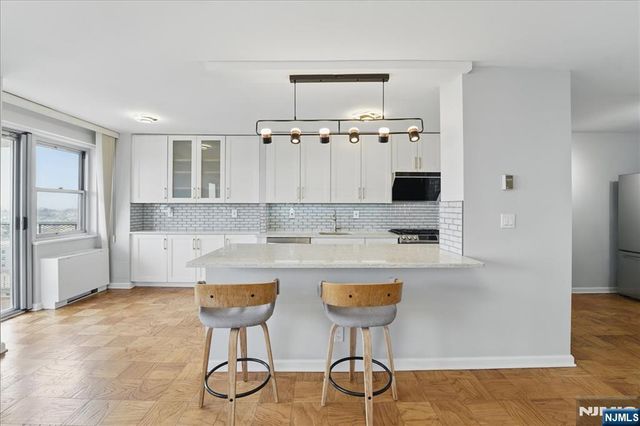 6600 Boulevard East 18K, West New York, NJ 07093