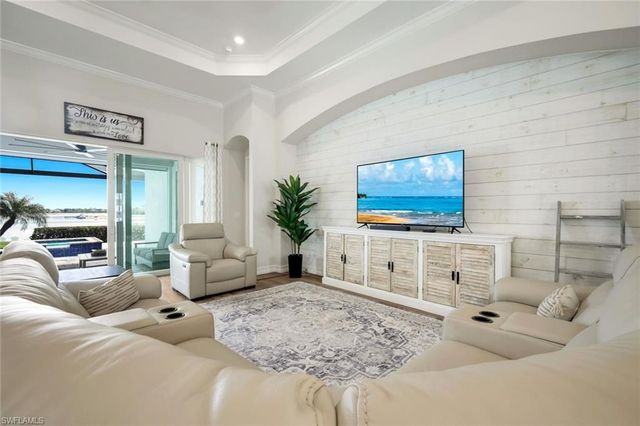 14900 Blue Bay CIR, Fort Myers, FL 33913