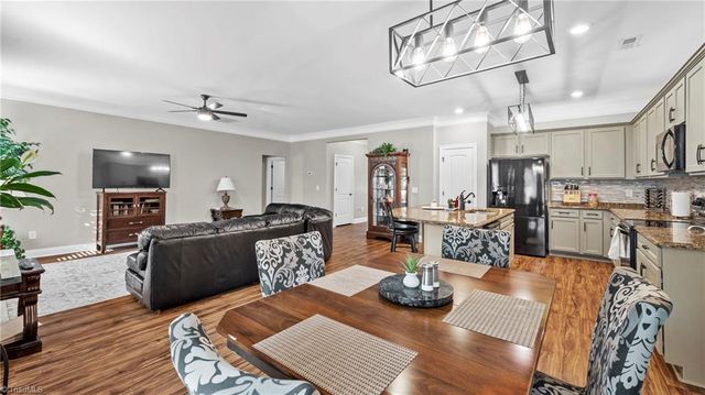 3159 Perrin Drive, Haw River, NC 27258