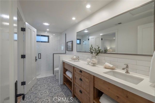 5903 E Corso Di Napoli, Long Beach, CA 90803