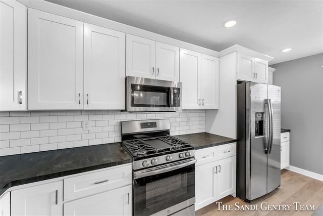 14708 Leonard Road, Spring Lake, MI 49456