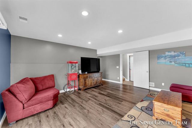 14708 Leonard Road, Spring Lake, MI 49456