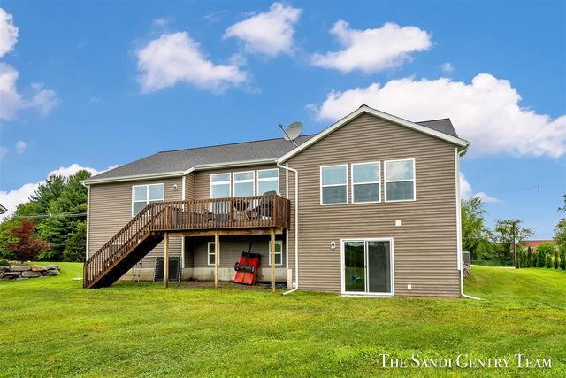 14708 Leonard Road, Spring Lake, MI 49456