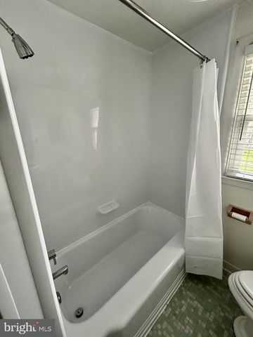 124 CHESTNUT AVE, Washington Grove, MD 20880