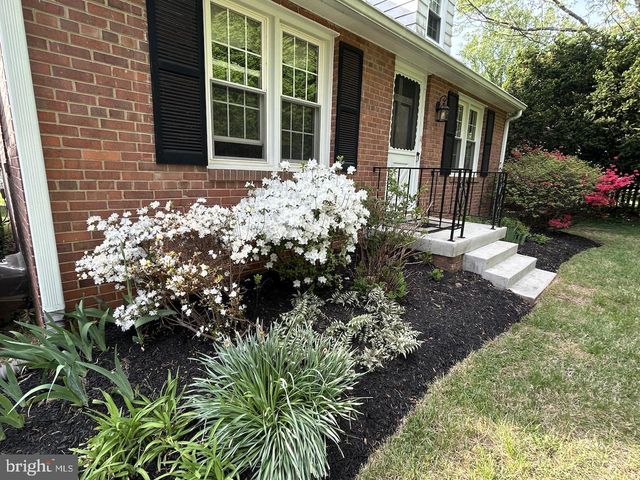 124 CHESTNUT AVE, Washington Grove, MD 20880
