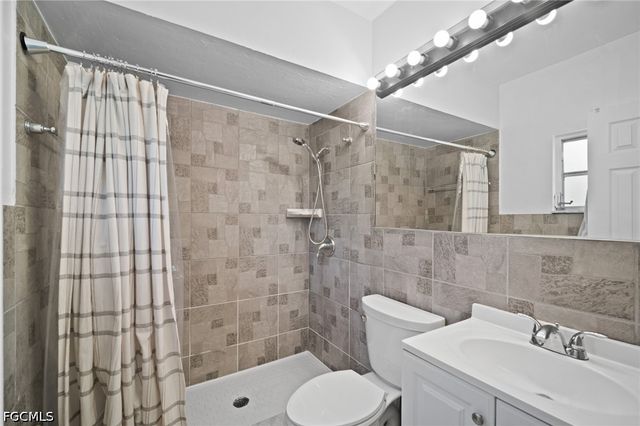 273 Porter ST, Naples, FL 34113