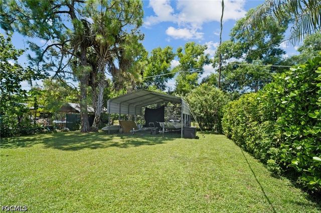 273 Porter ST, Naples, FL 34113