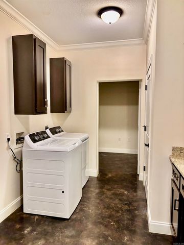 4920 Winged Foot Lane, Jonesboro, AR 72405