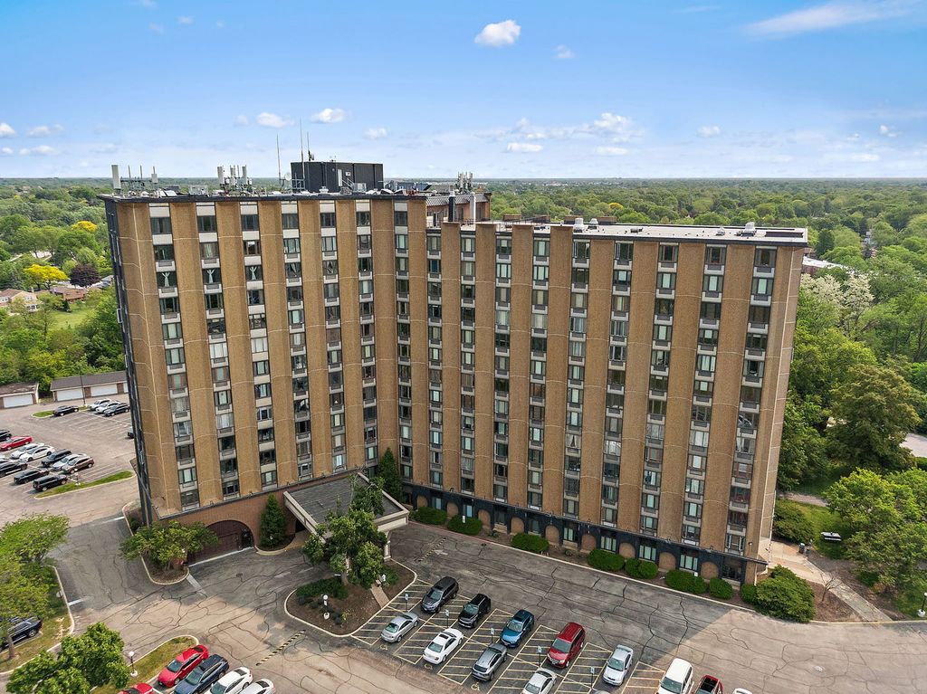 1 Renaissance Place 517, Palatine, IL 60067