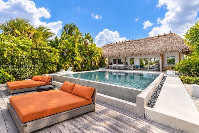 661 86th Street, Miami Beach, FL 33141