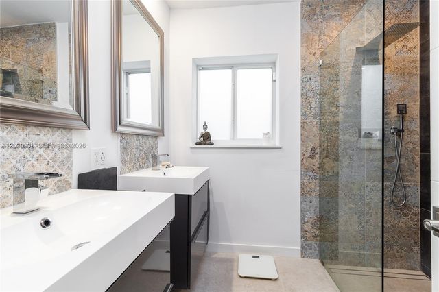661 86th Street, Miami Beach, FL 33141