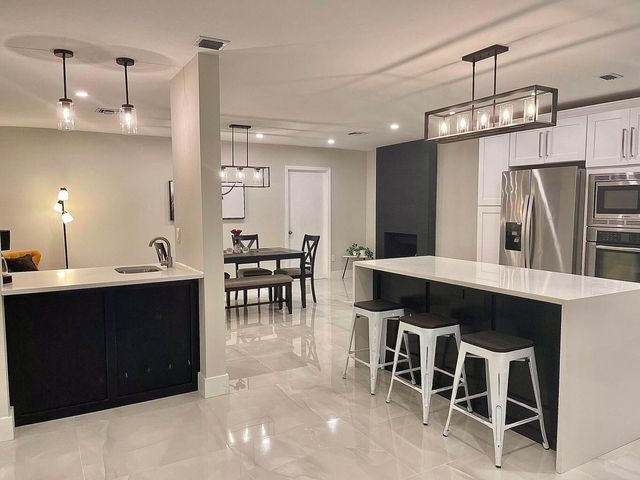1799 Shower Tree Way, Wellington, FL 33414