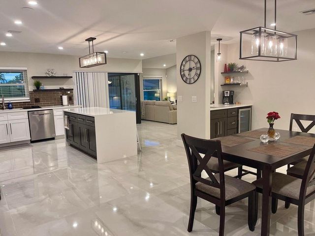 1799 Shower Tree Way, Wellington, FL 33414