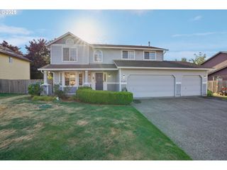 2107 Nw DOUGLAS St, Camas, WA 98607