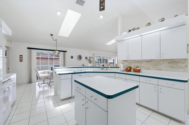 3414 46TH TERRACE E, Bradenton, FL 34203