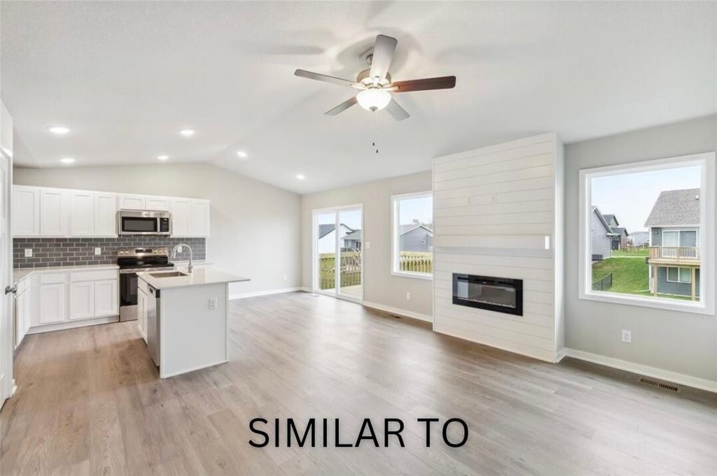 230 Canyon Drive, Norwalk, IA 50211