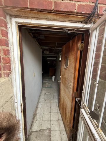 45-63 189th Street, Flushing, NY 11358