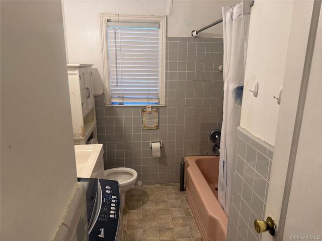 45-63 189th Street, Flushing, NY 11358