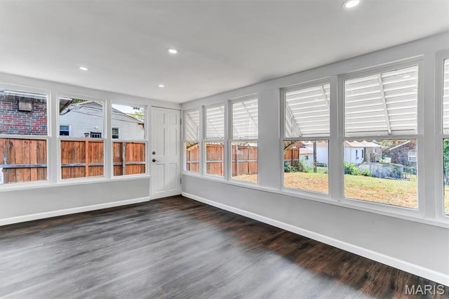 7048 Lansdowne Avenue, St Louis, MO 63109