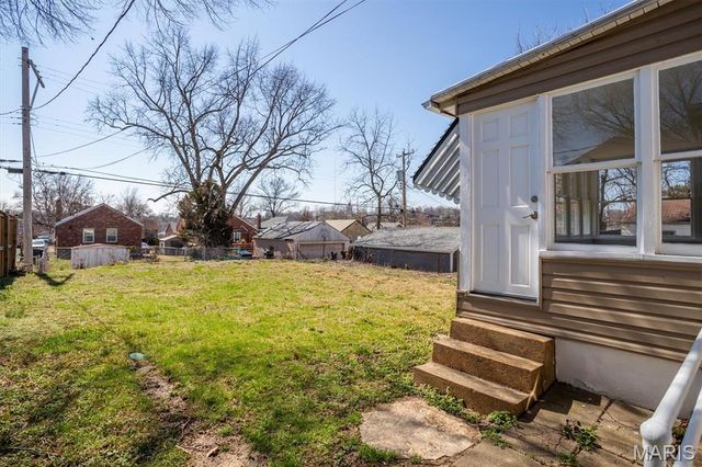 7048 Lansdowne Avenue, St Louis, MO 63109