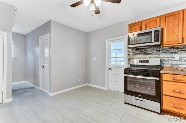 7048 Lansdowne Avenue, St Louis, MO 63109