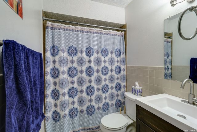 923 Vance Jackson Rd Apt 708, San Antonio, TX 78201