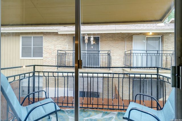 923 Vance Jackson Rd Apt 708, San Antonio, TX 78201