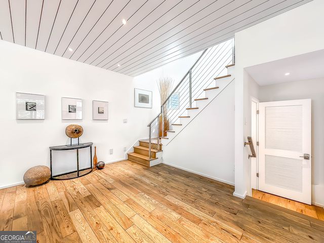 10548 Serenbe Lane, Chattahoochee Hills, GA 30268