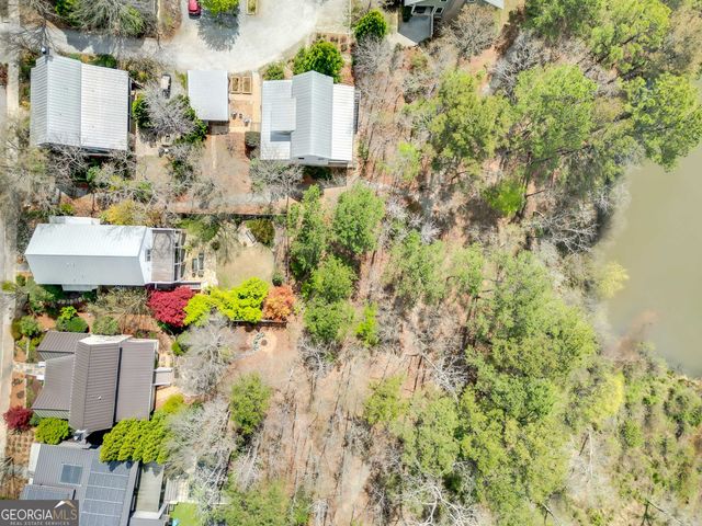 10548 Serenbe Lane, Chattahoochee Hills, GA 30268