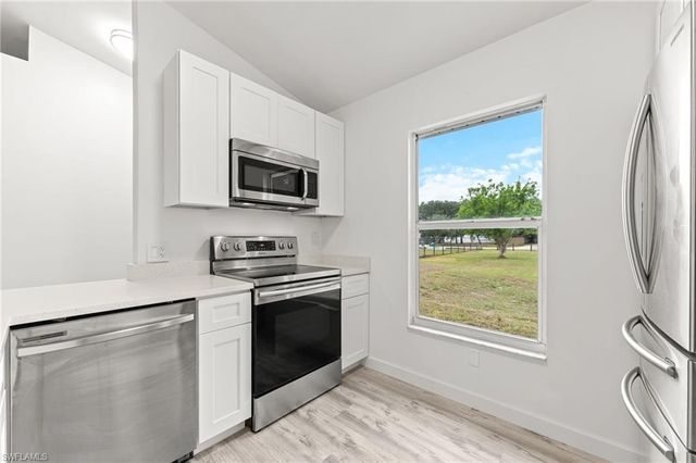 3340 35th AVE NE, Naples, FL 34120