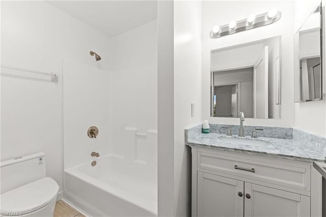 3340 35th AVE NE, Naples, FL 34120