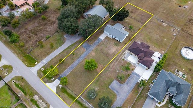 3340 35th AVE NE, Naples, FL 34120