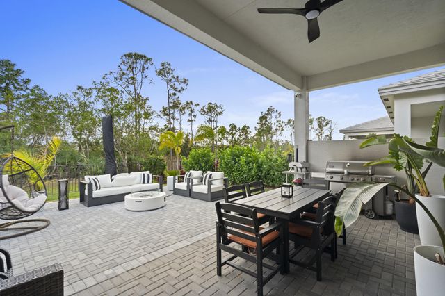 2133 SE Mosaic Boulevard, Port St. Lucie, Port St Lucie, FL 34984